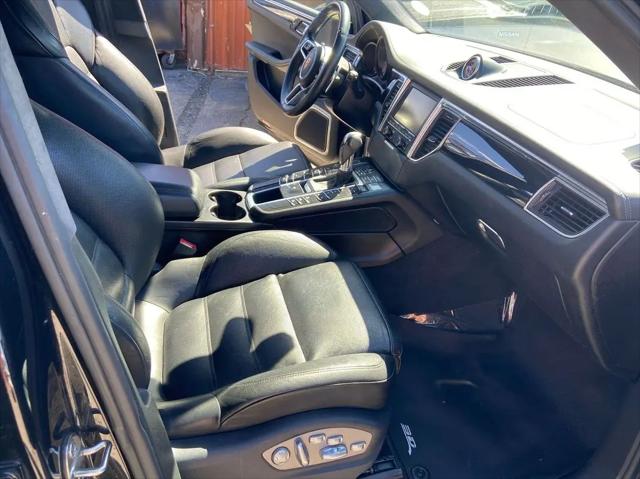 2015 Porsche Macan Turbo