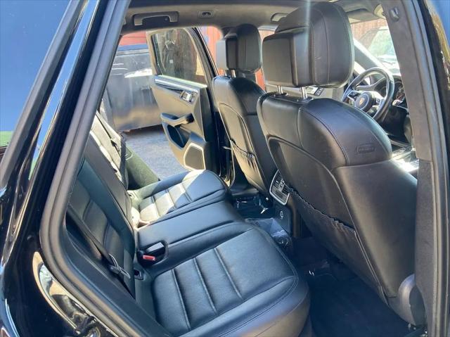 2015 Porsche Macan Turbo