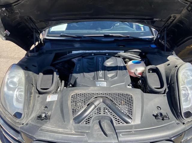 2015 Porsche Macan Turbo
