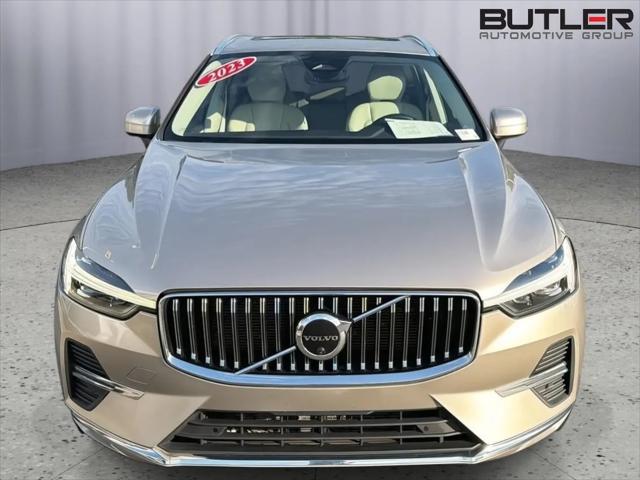 2023 Volvo XC60 B5 Plus Bright Theme