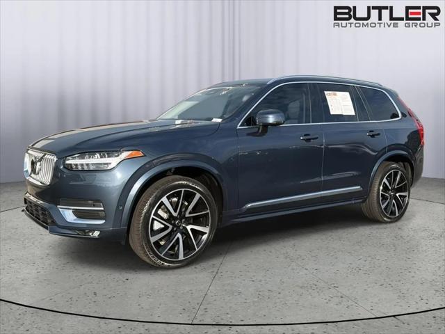 2023 Volvo XC90 B5 Plus