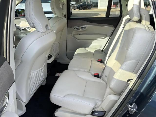 2023 Volvo XC90 B5 Plus