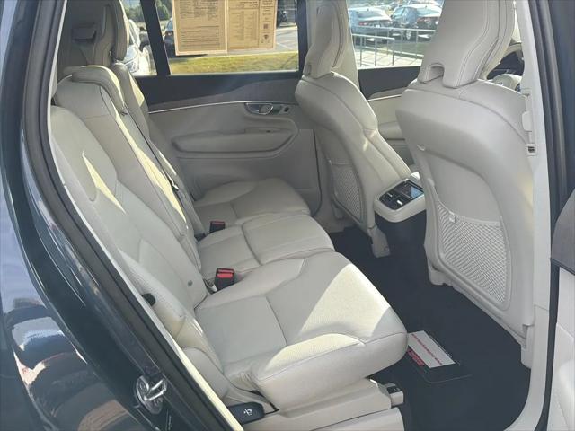 2023 Volvo XC90 B5 Plus