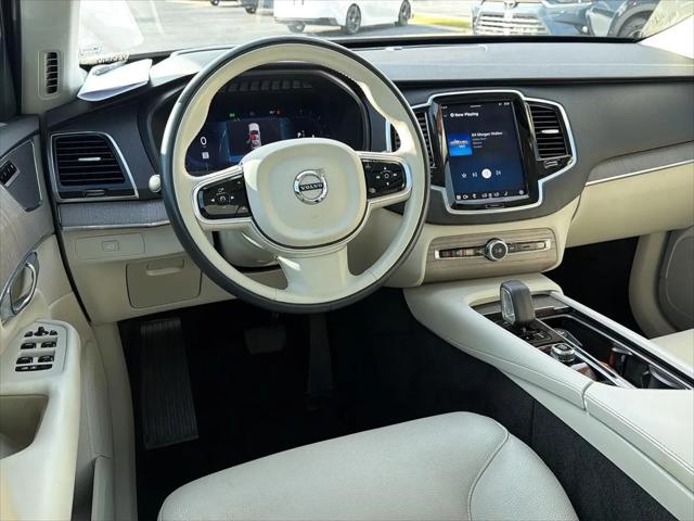 2023 Volvo XC90 B5 Plus