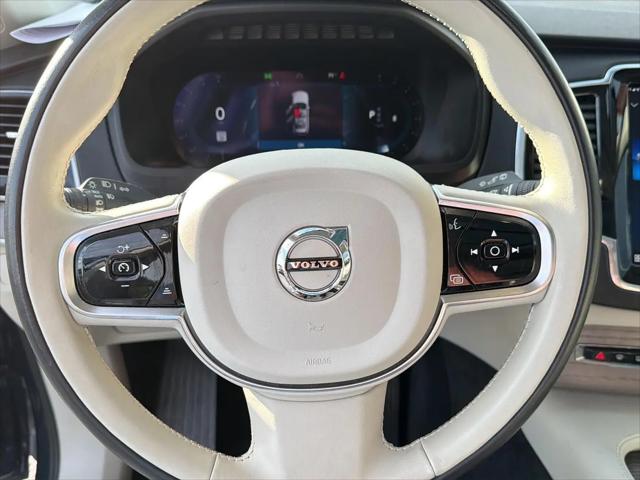 2023 Volvo XC90 B5 Plus