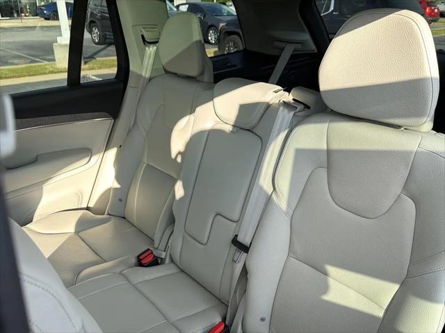 2023 Volvo XC90 B5 Plus