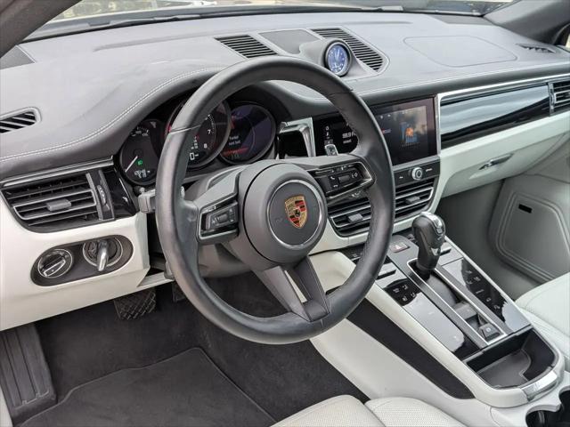 2025 Porsche Macan Macan