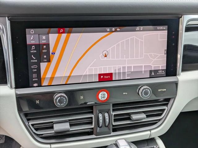 2025 Porsche Macan Macan