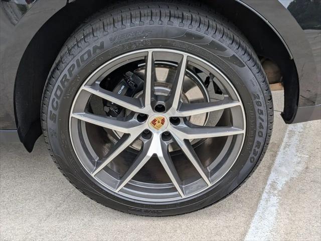 2025 Porsche Macan Macan