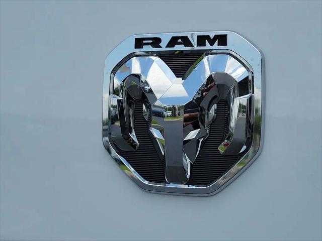 2026 Ram ProMaster Cargo Van Tradesman Low Roof 136 WB w/Pass Seat