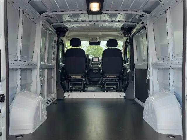 2026 Ram ProMaster Cargo Van Tradesman Low Roof 136 WB w/Pass Seat