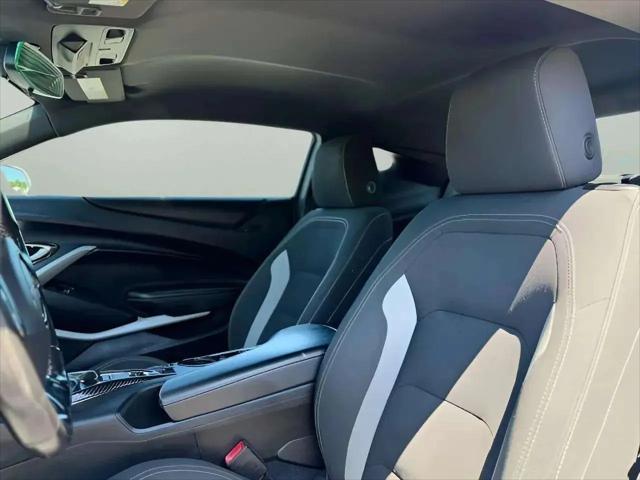 2021 Chevrolet Camaro RWD Coupe LT1