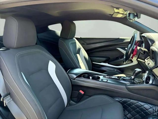 2021 Chevrolet Camaro RWD Coupe LT1