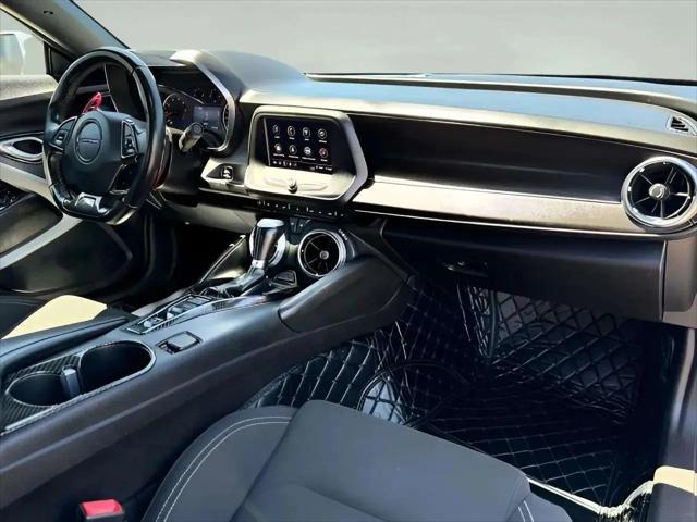 2021 Chevrolet Camaro RWD Coupe LT1