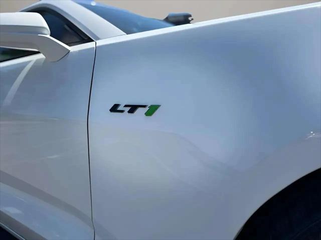 2021 Chevrolet Camaro RWD Coupe LT1