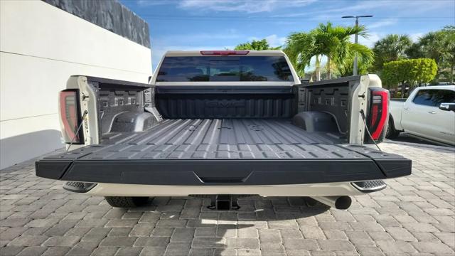 2026 GMC Sierra 2500HD Crew Cab, Standard Bed, AT4, 4WD