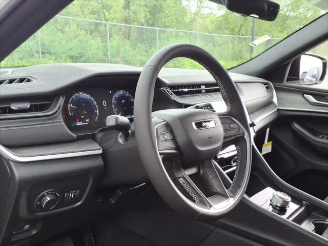 2026 Jeep Grand Cherokee L Altitude 4x4