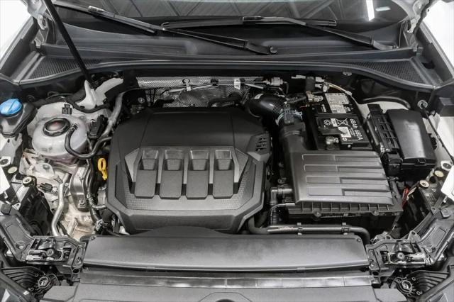 2024 Audi Q3 Premium 40 TFSI quattro Tiptronic