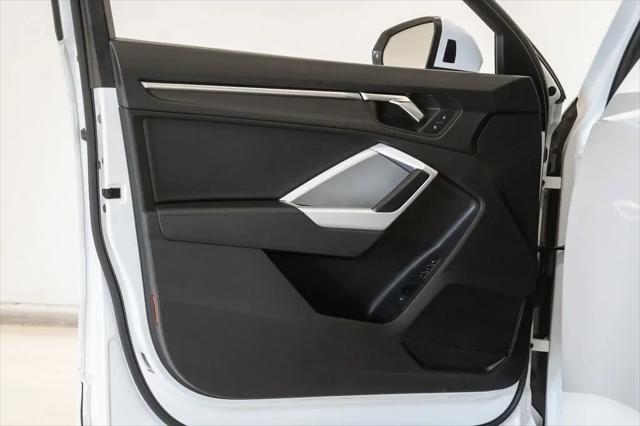 2024 Audi Q3 Premium 40 TFSI quattro Tiptronic