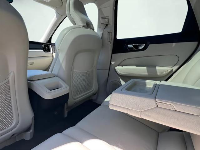 2020 Volvo XC60 T5 Momentum