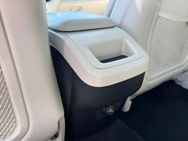 2020 Volvo XC60 T5 Momentum