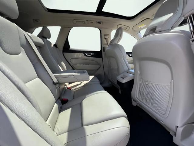 2020 Volvo XC60 T5 Momentum