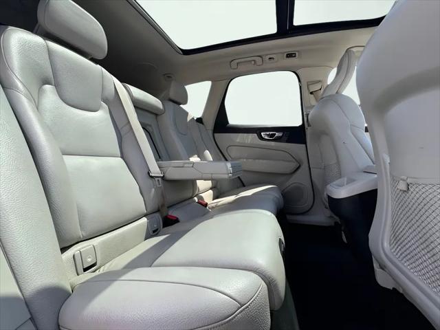 2020 Volvo XC60 T5 Momentum