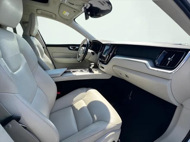2020 Volvo XC60 T5 Momentum