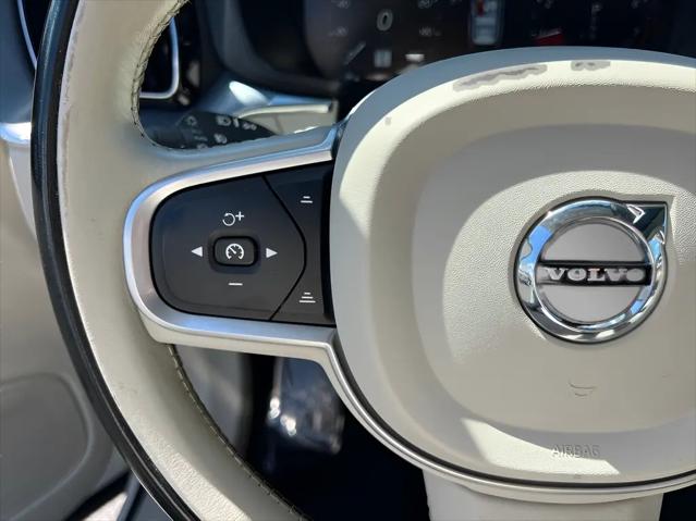 2020 Volvo XC60 T5 Momentum