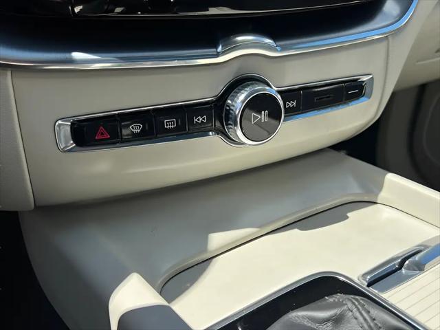 2020 Volvo XC60 T5 Momentum