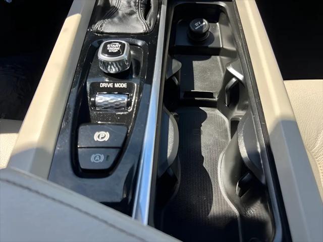 2020 Volvo XC60 T5 Momentum