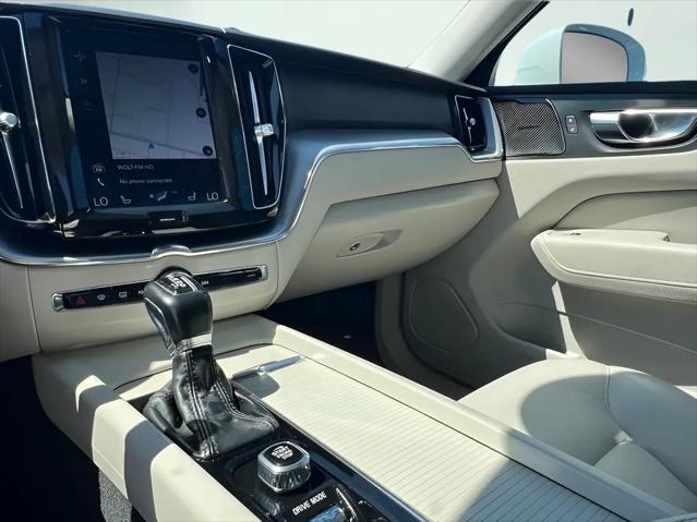 2020 Volvo XC60 T5 Momentum