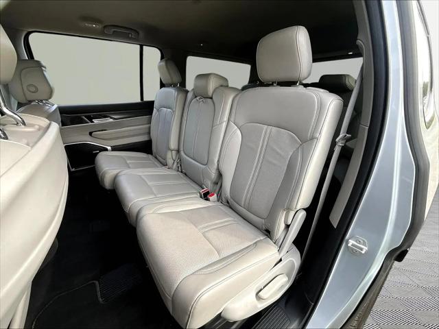 2024 Jeep Wagoneer Series II 4x2