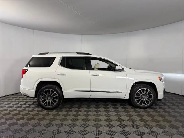 2023 GMC Acadia AWD Denali