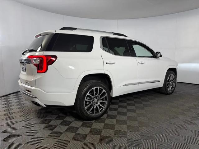 2023 GMC Acadia AWD Denali