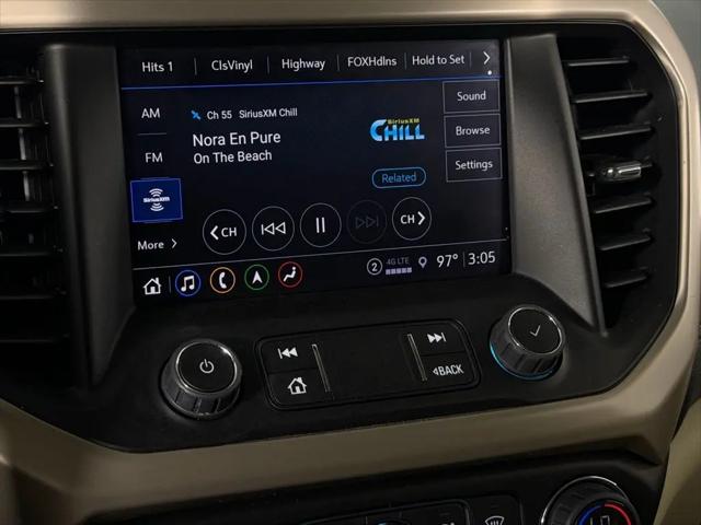 2023 GMC Acadia AWD Denali