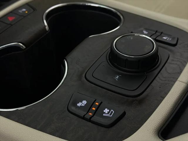 2023 GMC Acadia AWD Denali
