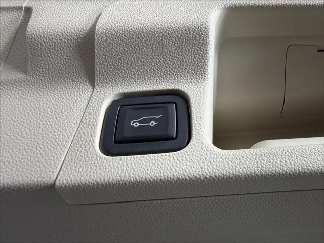 2023 GMC Acadia AWD Denali