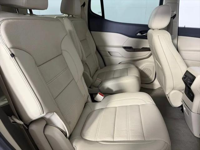 2023 GMC Acadia AWD Denali