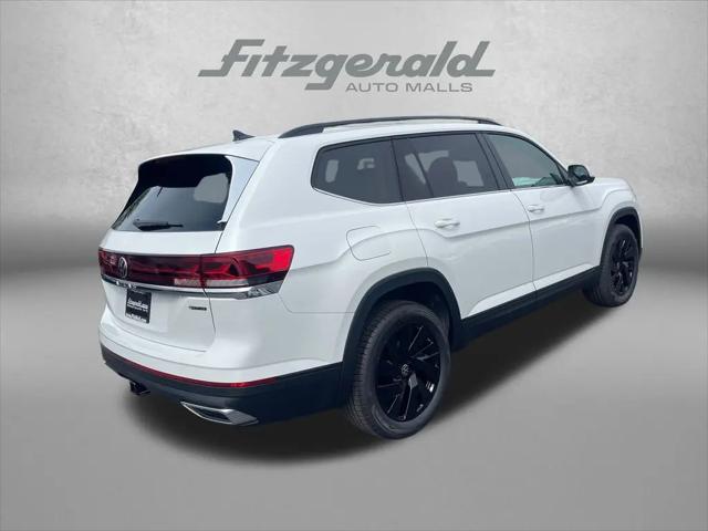 2026 Volkswagen Atlas SE with Technology