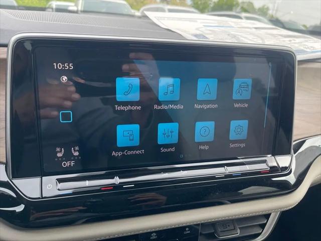 2026 Volkswagen Atlas SE with Technology