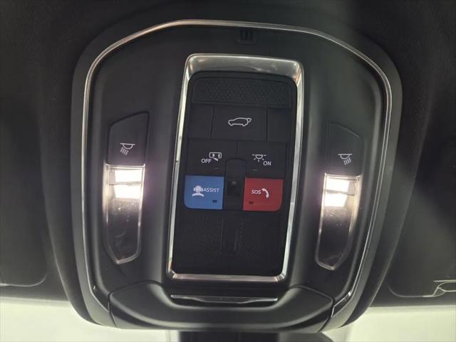 2025 Jeep Grand Cherokee Altitude 4x4