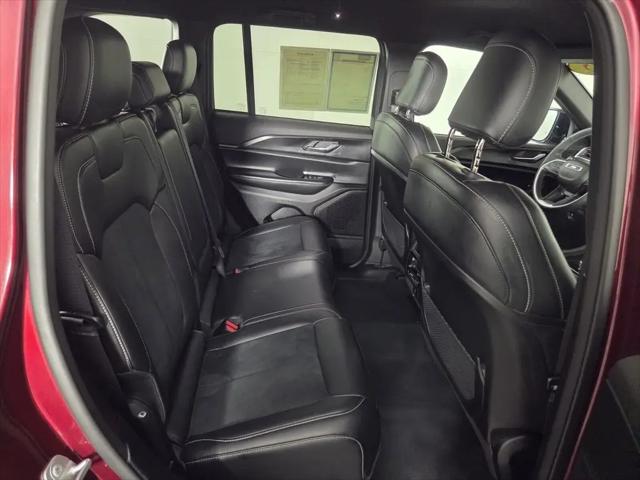 2025 Jeep Grand Cherokee Altitude 4x4