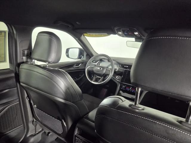 2025 Jeep Grand Cherokee Altitude 4x4