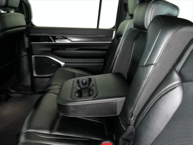 2024 Jeep Wagoneer Series II 4x2