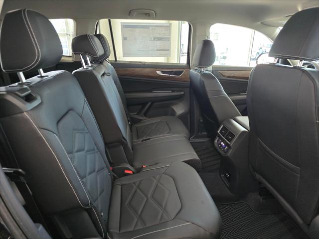 2026 Volkswagen Atlas SE with Technology
