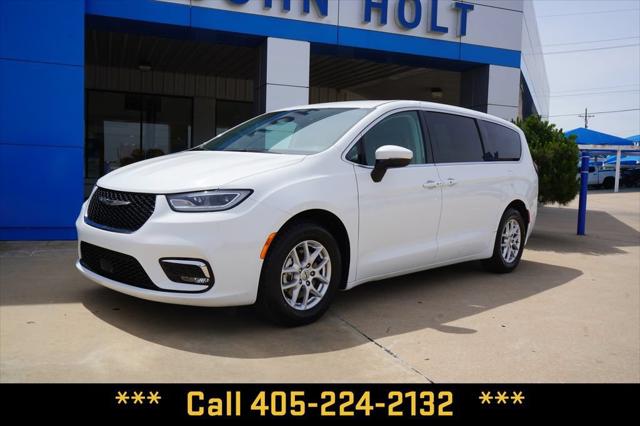 2023 Chrysler Pacifica Touring L for sale in Chickasha, OK