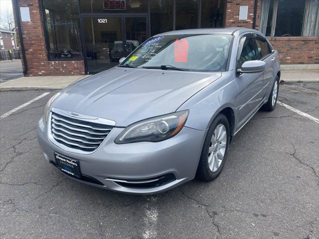 2013 Chrysler 200 Touring