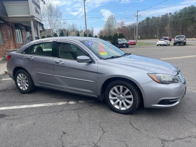 2013 Chrysler 200 Touring