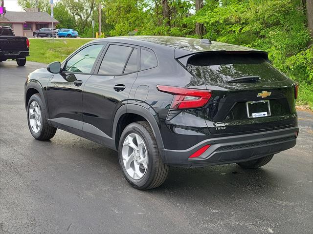2026 Chevrolet Trax FWD LS
